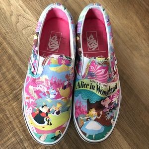 Vans disney Alice in wonderland , size: 7 .